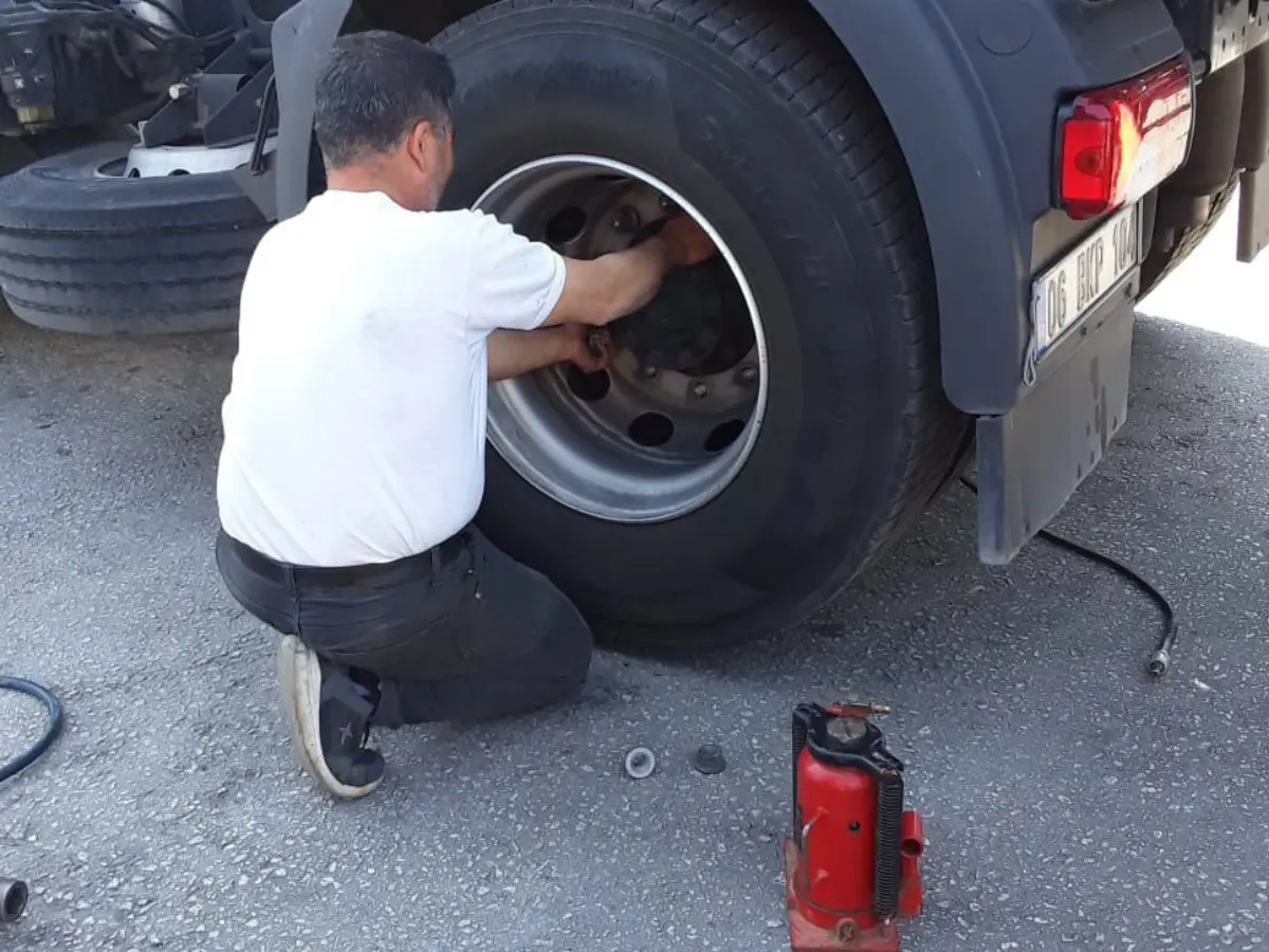 Dursunbey Oto Lastikçi